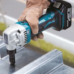 Makita DJN161Z Nibbler 18V