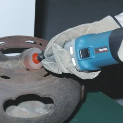 Makita GD0810C Rak slipmaskin (lågvarvig)